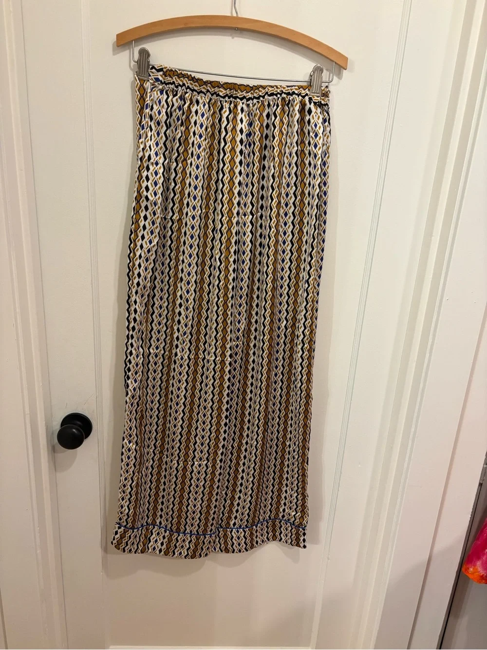 Women's Silk Graphic Print Pants in Navy & Mustard